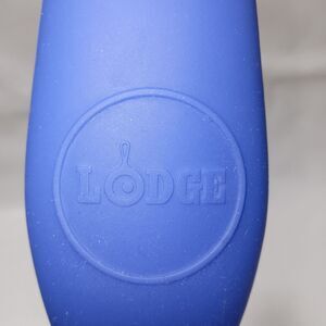Lodge Silicone Hot Handle Cover Royal Blue 6"